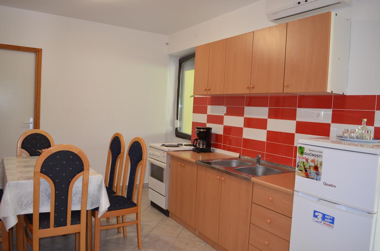 Apartments Petar Draga Bascanska Ngoại thất bức ảnh